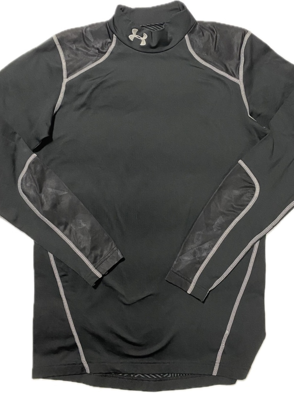 Under Armour Black Compression Long Sleeve t-shirt size M